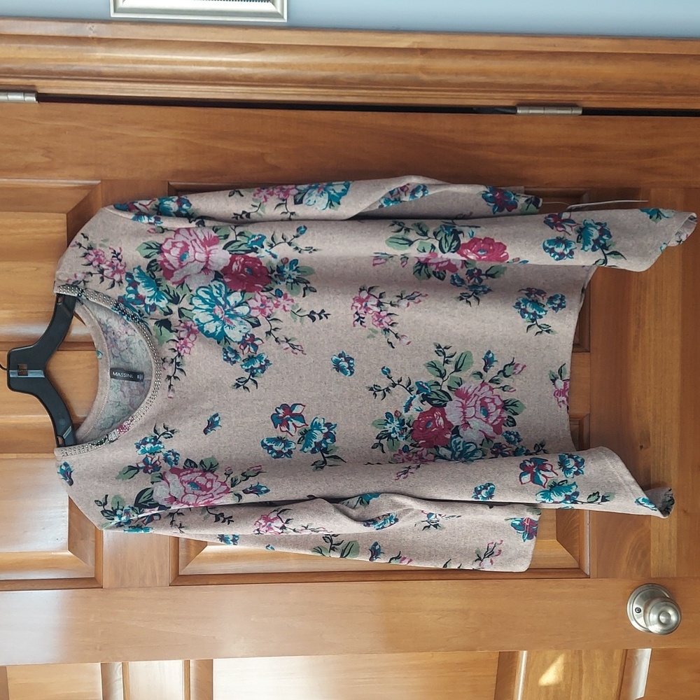 *🆕 Massini Soft Pink Heather Floral Crew Neck Sweater Silver Studs Size 2X, NEW